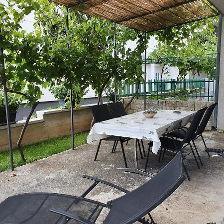 Gulin Apartments Vodice Exterior photo